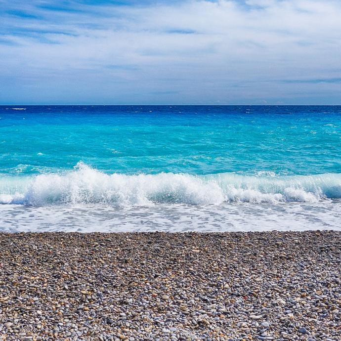 Notre guide des plages privées et publiques sur la Côte d'Azur