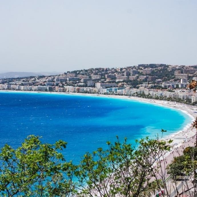 Our guide to private and public beaches on the Côte d'Azur