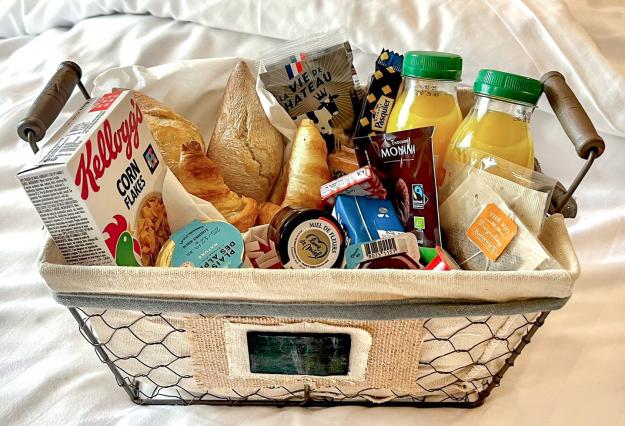 AMMI Vieux Nice - Service petit déjeuner en chambre