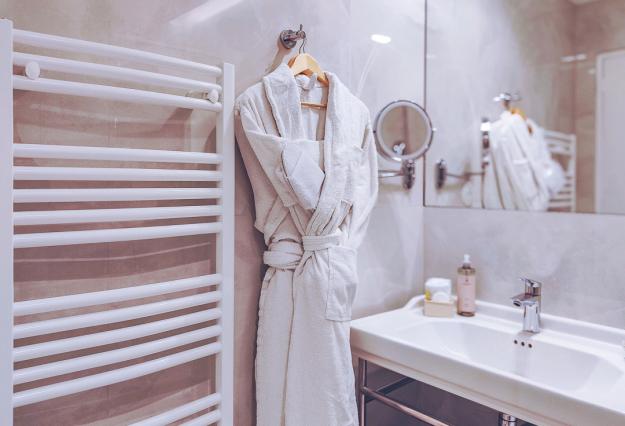 Aparthotel AMMI Nice Lafayette - salle de bain rénovée