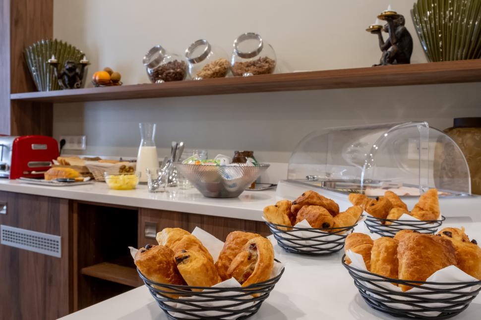 Hôtel de France Nice - buffet breakfast