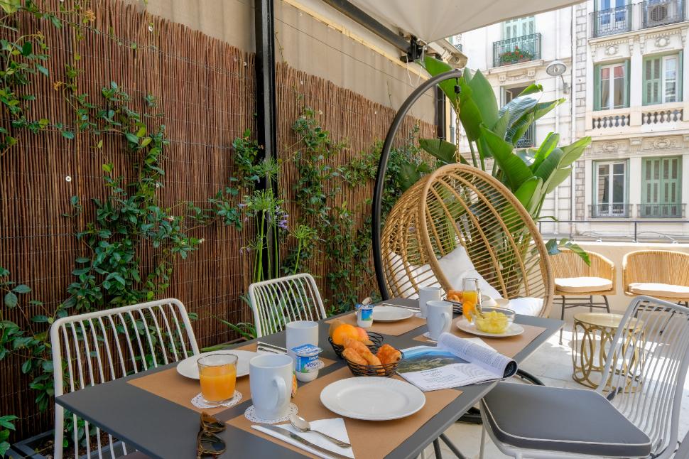 Hôtel de France Nice - petit déjeuner sur terrasse