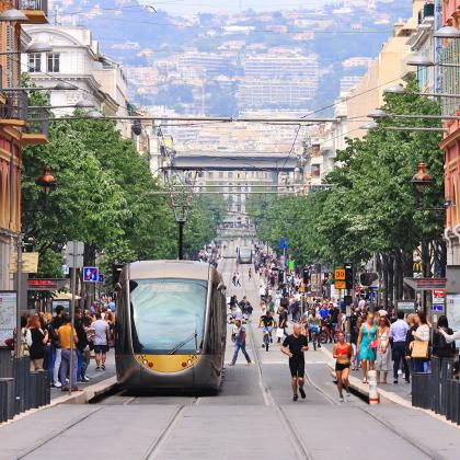 Hôtel du Centre Nice - Notre Quartier - tram stop line 1