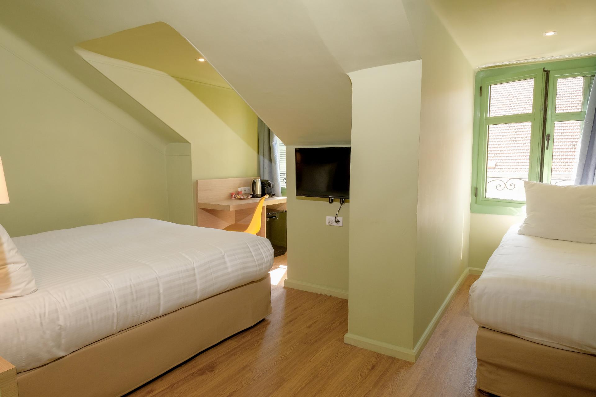 Hôtel du Centre Nice, un hôtel AMMI - Junior Suite vue Notre Dame